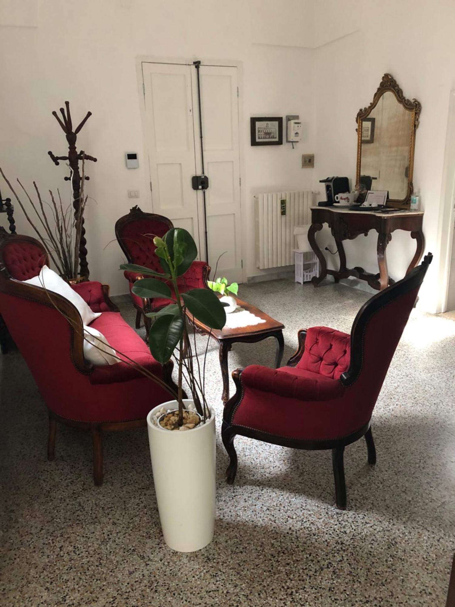 Mayu'S House , Dimora Nel Centro Storico Di レッチェ エクステリア 写真